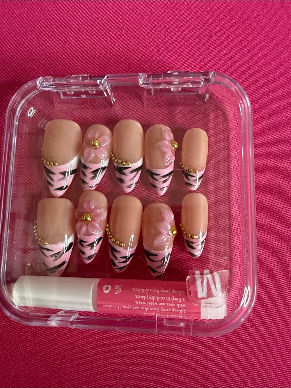 Pressed Pink Floral Acrylic Nail Set with Gold Accents
